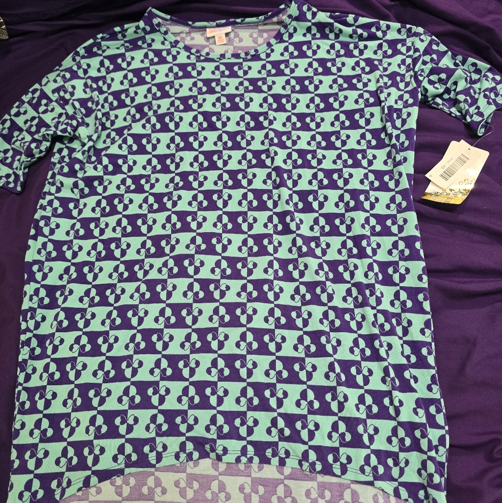 Lularoe Irma Disney Minnie XS. NEW WITH TAGS